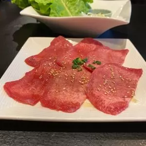 老舗精肉店直送 千種焼肉 飛騨牛の奴隷 千種店