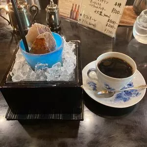 珈琲・和飲 花筐（ハナガタミ）