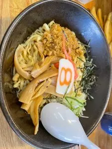８番らーめん 鶴来店