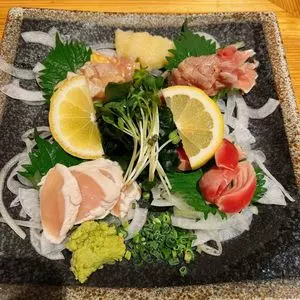 大衆酒場 鳥の素揚げ ほしの 本店
