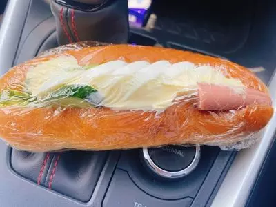 かねとうパン店