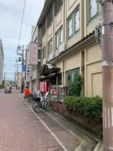 東来春（トンライシュン）