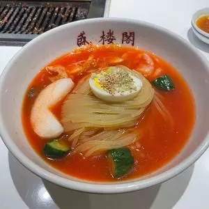 盛楼閣