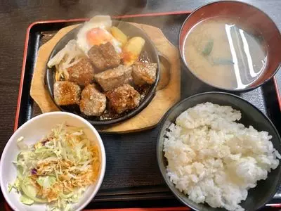 かしら焼き＆もつ鍋 金太郎 新宿店