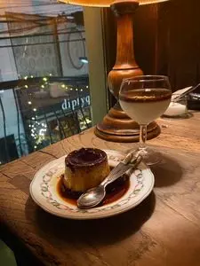 カフェ レ ジュ グルニエ（Cafe Les Jeux Grnie）