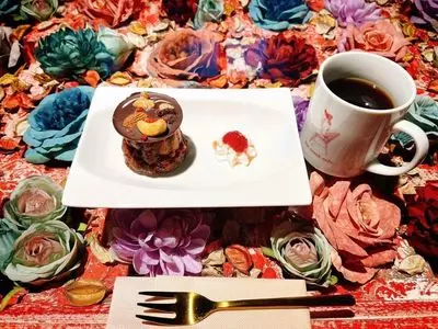 biz creek cafe（ビズ クリーク カフェ）