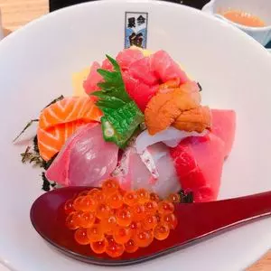 田中田式海鮮食堂 魚忠（ウオチュウ）