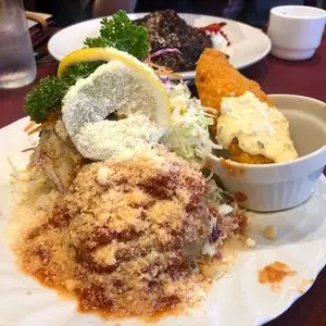 サラダニース