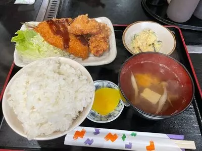 むうん