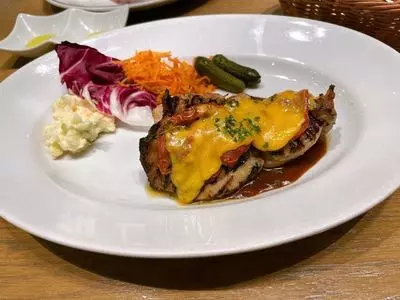 ル バー ラヴァン サンカンドゥ アザブ トウキョウ アトレ恵比寿西館店（Le Bar a Vin 52 AZABU TOKYO）
