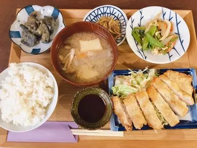 里カフェ te to te（里カフェ テ ト テ）
