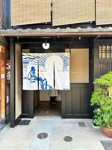 agnes b. CAFE 祇園店（agnès b. CAFÉ アニエスベーカフェ）