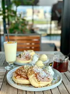 カフェルクス 浜線店（CAFE lx）