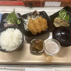 丼 万次郎（ドン マンジロウ）