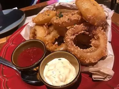 MARUNOUCHI BASE（丸の内ベース）