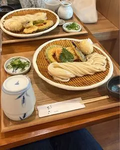 切麦や 甚六 西新宿成子店