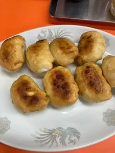 ギョウザの萬金（ギョウザマンキン）
