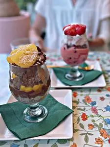 フラワーズ ベイク&アイスクリーム（FLOWERS BAKE&ICE CREAM）