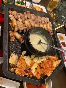 韓国料理 豚とんびょうし（とんとんびょうし）