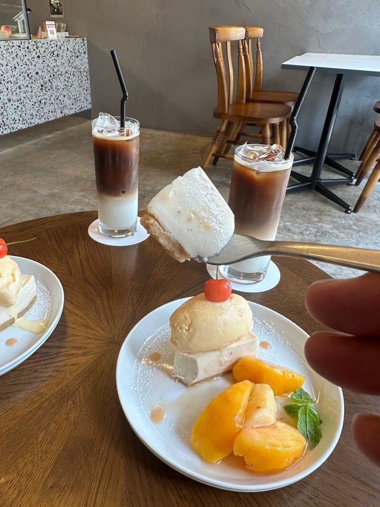 ten_ten602の福岡グルメさんが投稿したCHEESE CAKE Lemon（チーズケーキ レモン）に関する口コミの画像