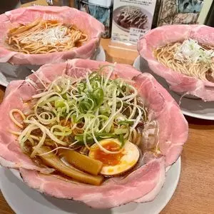 ラーメン大戦争 西新宿店
