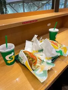 サブウェイ アトレヴィ三鷹店（SUBWAY）
