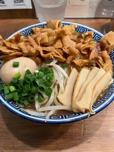 徳島ラーメン はるま