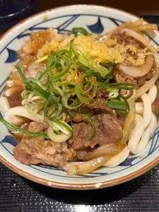 丸亀製麺 新宿三井ビル店（まるがめせいめん）
