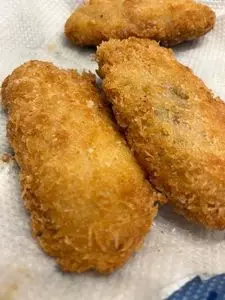 小木曽商店 本店（おぎそ しょうてん）