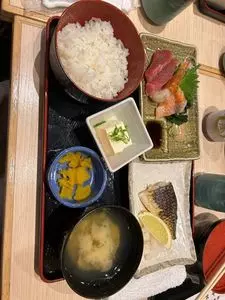 鍛冶屋 文蔵 新宿フロントタワー店