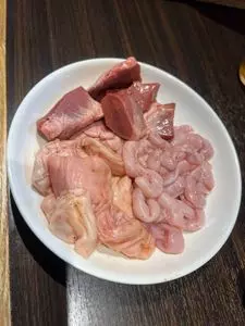 内臓卸直営 ホルモン保坂 宮前店
