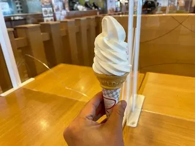 雪印パーラー フードコート店
