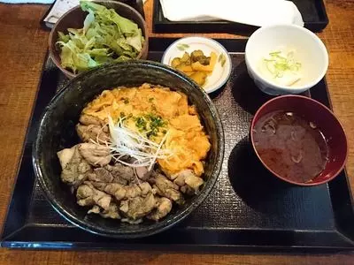 日本橋 ぼんぼり（にほんばしぼんぼり）