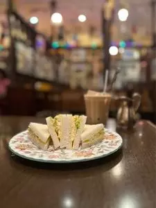 ロンドンティールーム 堂島本店（London Tea Room）