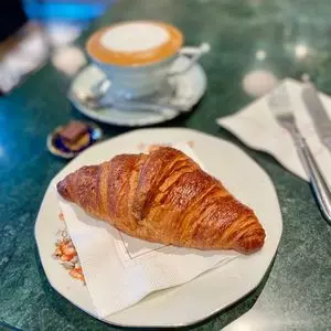 LE CAFE DE L'Officine Universelle Buly A KOBE（ル カフェ ドゥ オフィシーヌ ユニヴェルセル ビュリー）