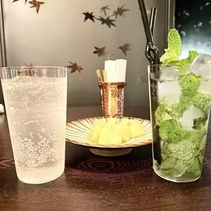 BAR RENEE（BAR RENÉE）