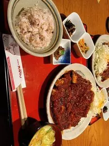 名古屋名物 みそかつ 矢場とん 東京銀座店（やばとん）