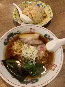 Chinaめし La-麺食堂（チャイナメシ ラーメンショクドウ）
