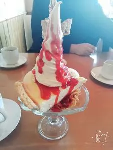 スリーエッグス