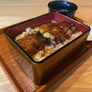 炭火焼 鰻籠（ウナカゴ）