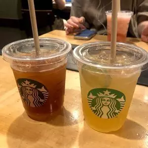 スターバックス・コーヒー 新宿ダイアンビル店（STARBUCKS COFFEE）
