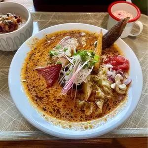 スパイスラーメン 点と線. 下北沢店