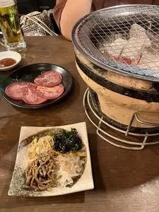 新宿思い出横丁酒場 情熱ホルモン