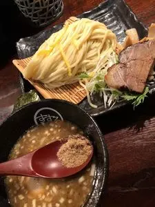 すする