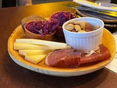VIRTUS WINE 自由が丘店（ウィルトス ワイン）