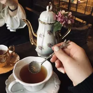エセルの中庭