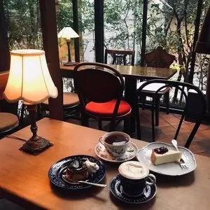 カフェ・ド・ラペ（Cafè de LaPaix）