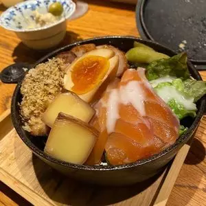 燻製高架下スタンド