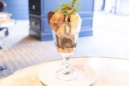 ル パティシエ タカギ 本店（LE PATISSIER TAKAGI）