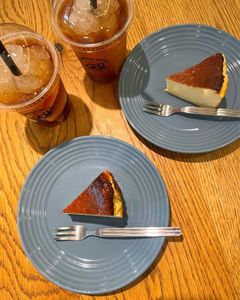 CHARCOAL BOTTLE（チャコール ボトル） 3枚目